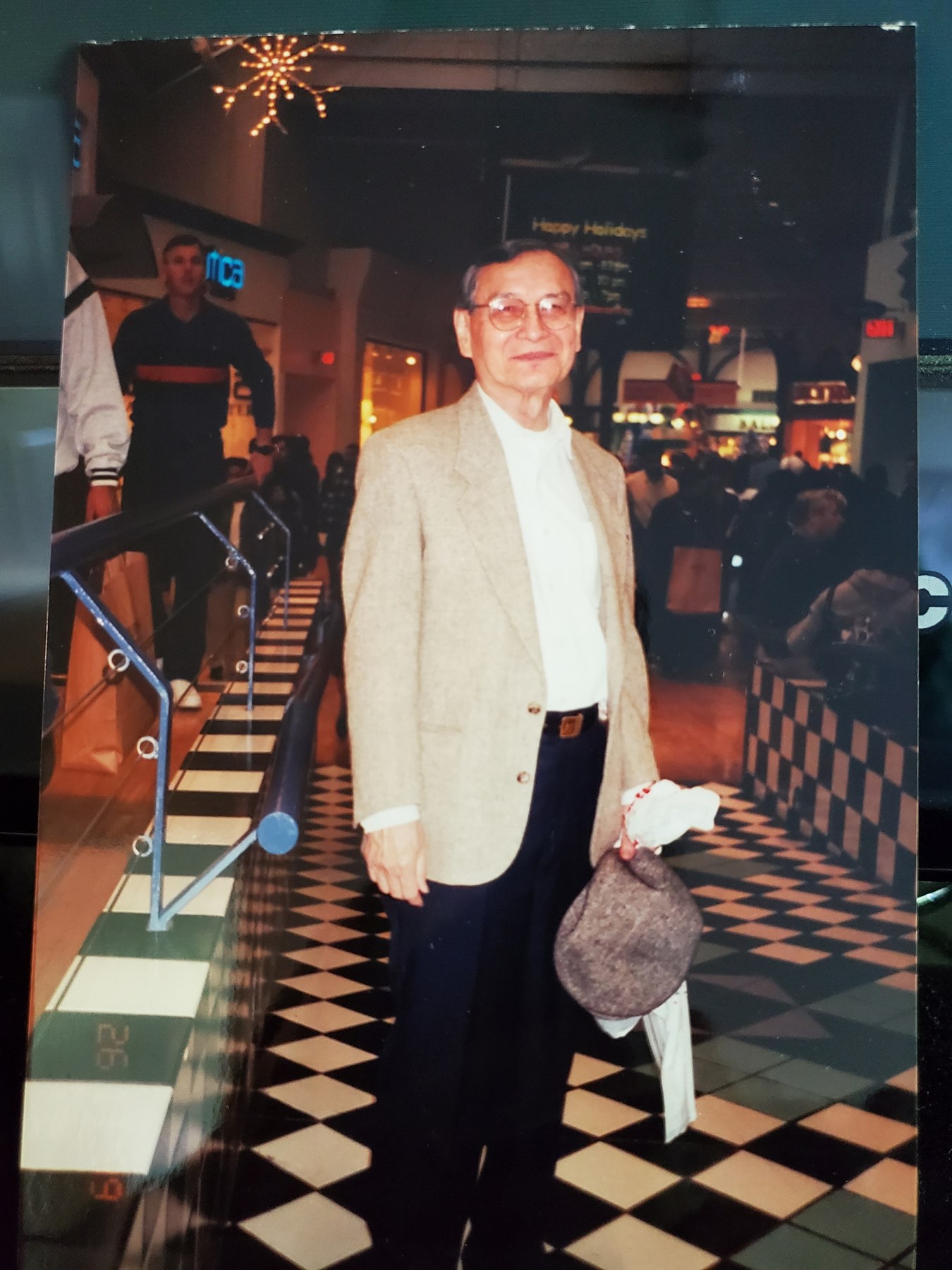 Obituary of Tong V. Phan