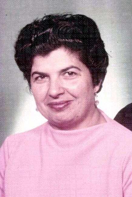 Obituary of Maria Luz Neves