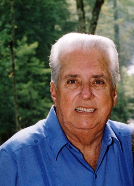 Obituary of Alejandro Muxo