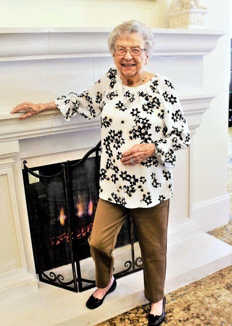 Obituary of Joyce Evelyn McClung Orr