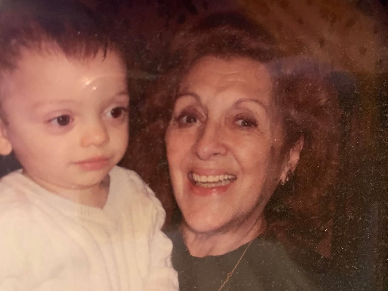 Obituary of Maria Elena Denis