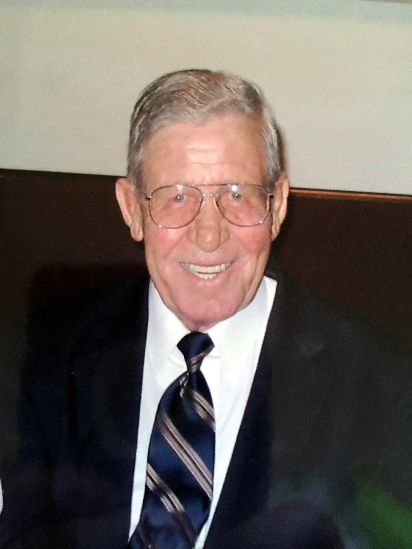Lives That Touched Our Hearts Woodland Hills Funeral Home Obituaries Celebrate The Departed - we54s6d