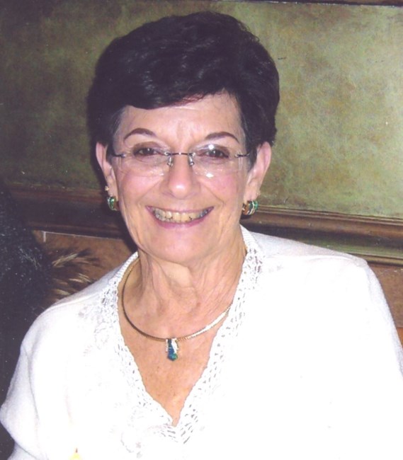 Obituario de Eleanor Louise Ricciardi