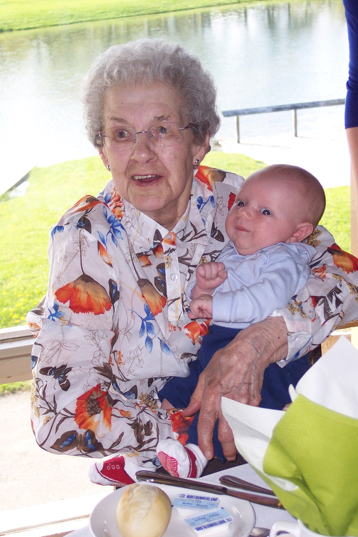 Obituary of Audrey Louise MacFarlane Adams