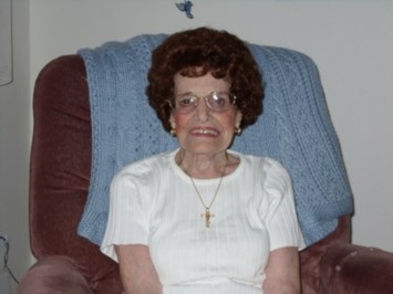 Obituary of Ester E Mills