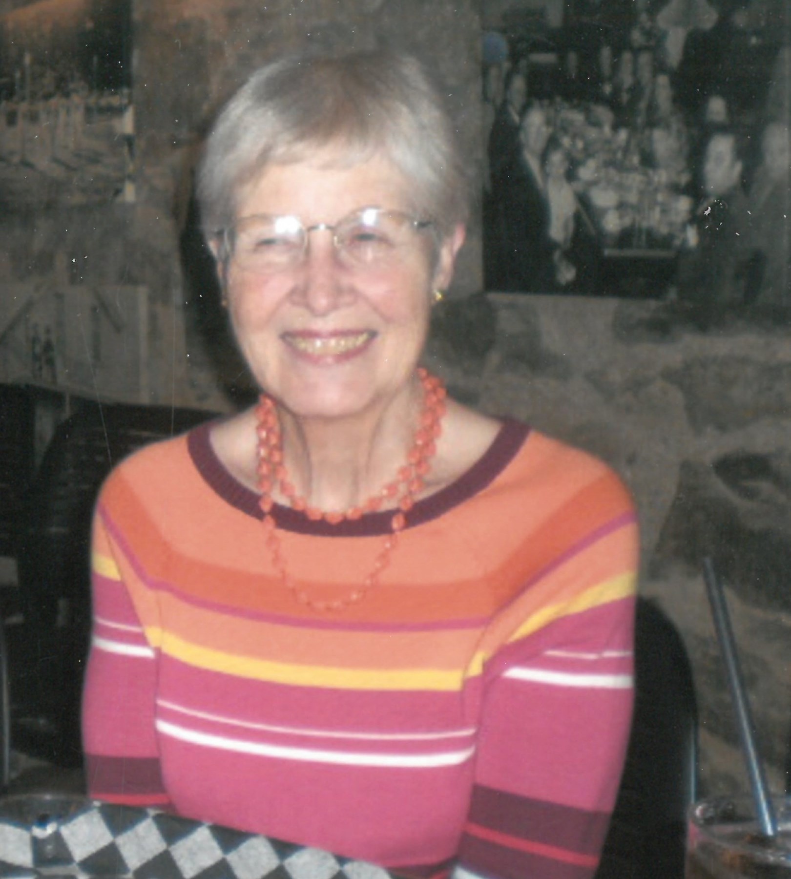 Obituario de Carolyn Louise Burnett