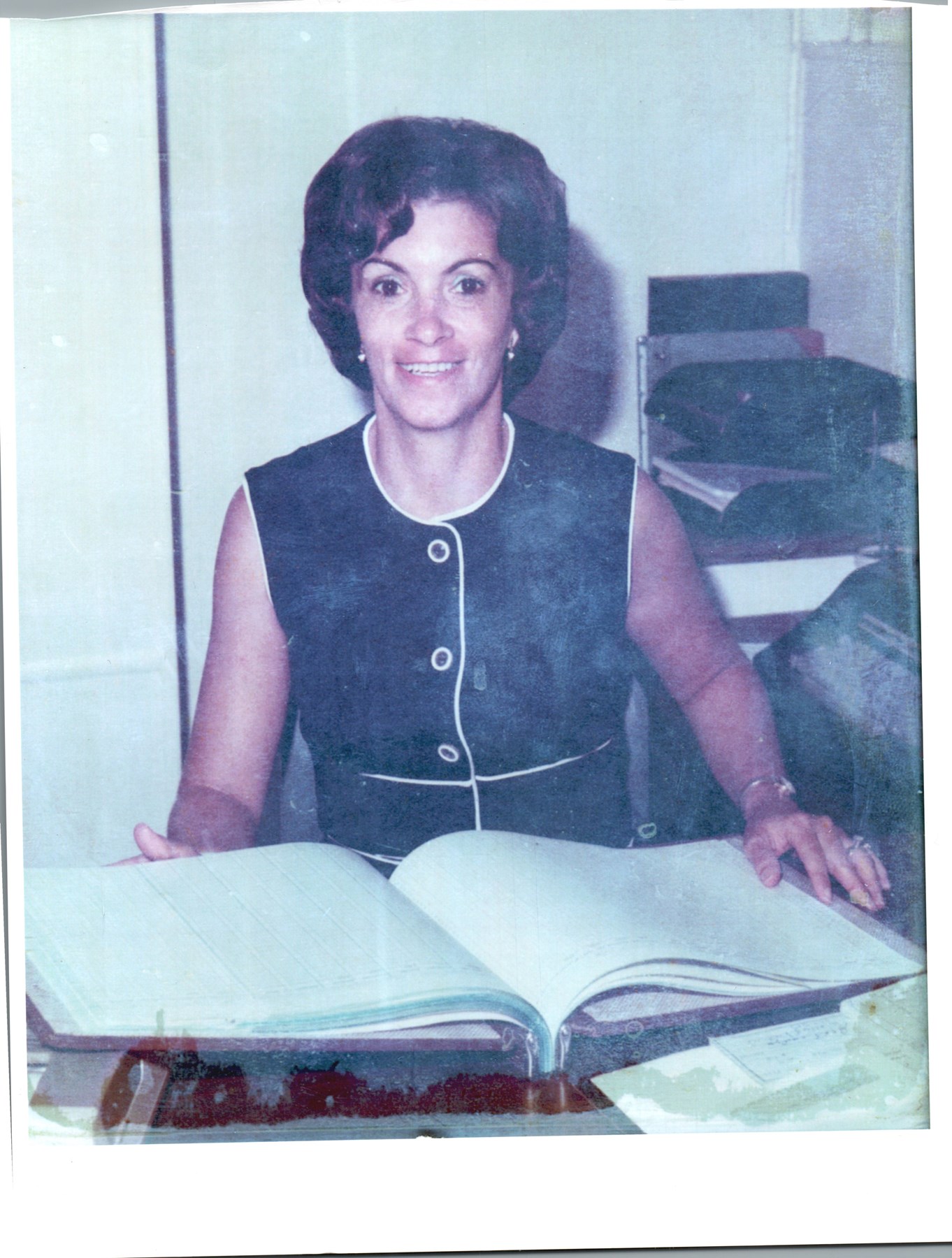 Obituary of Doris Hanks Leger