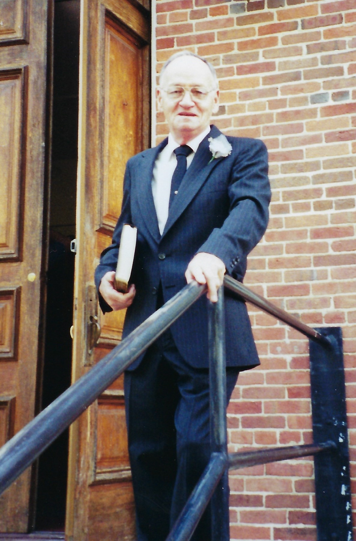 Obituario de Frank Junior Baker