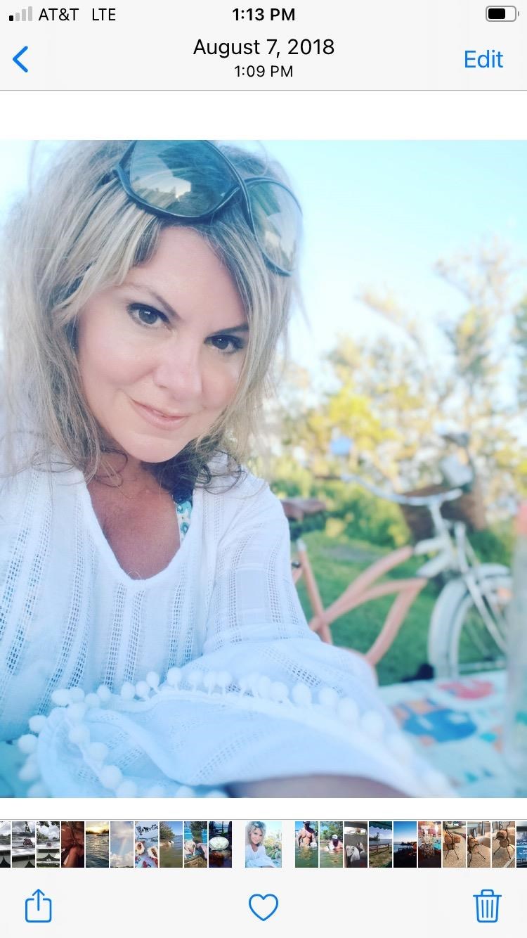 Obituary of Virginia Michelle Dumont-Putman