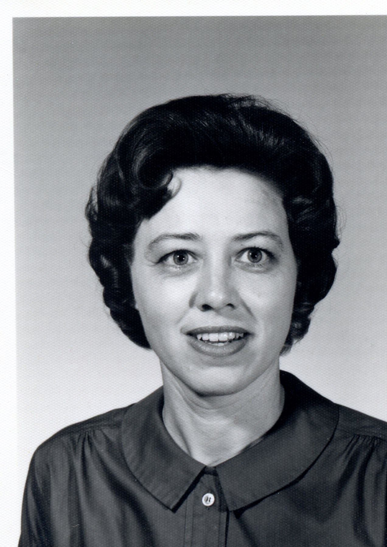 Obituary of Dorothy W. Bradford