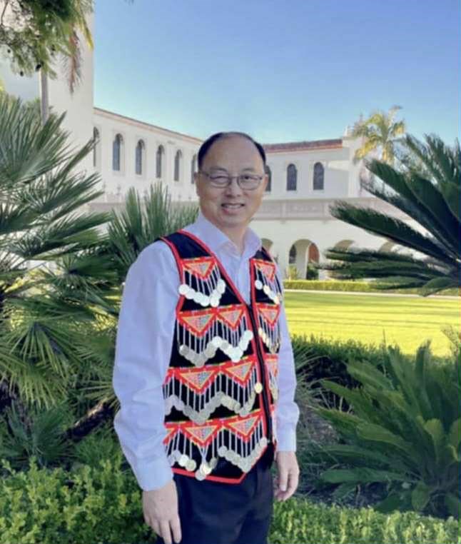 Obituary of Vang Xia Her