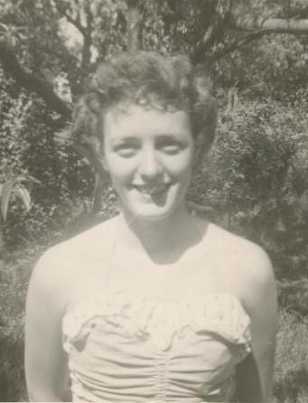 Obituary of Doris Elizabeth Scrutton