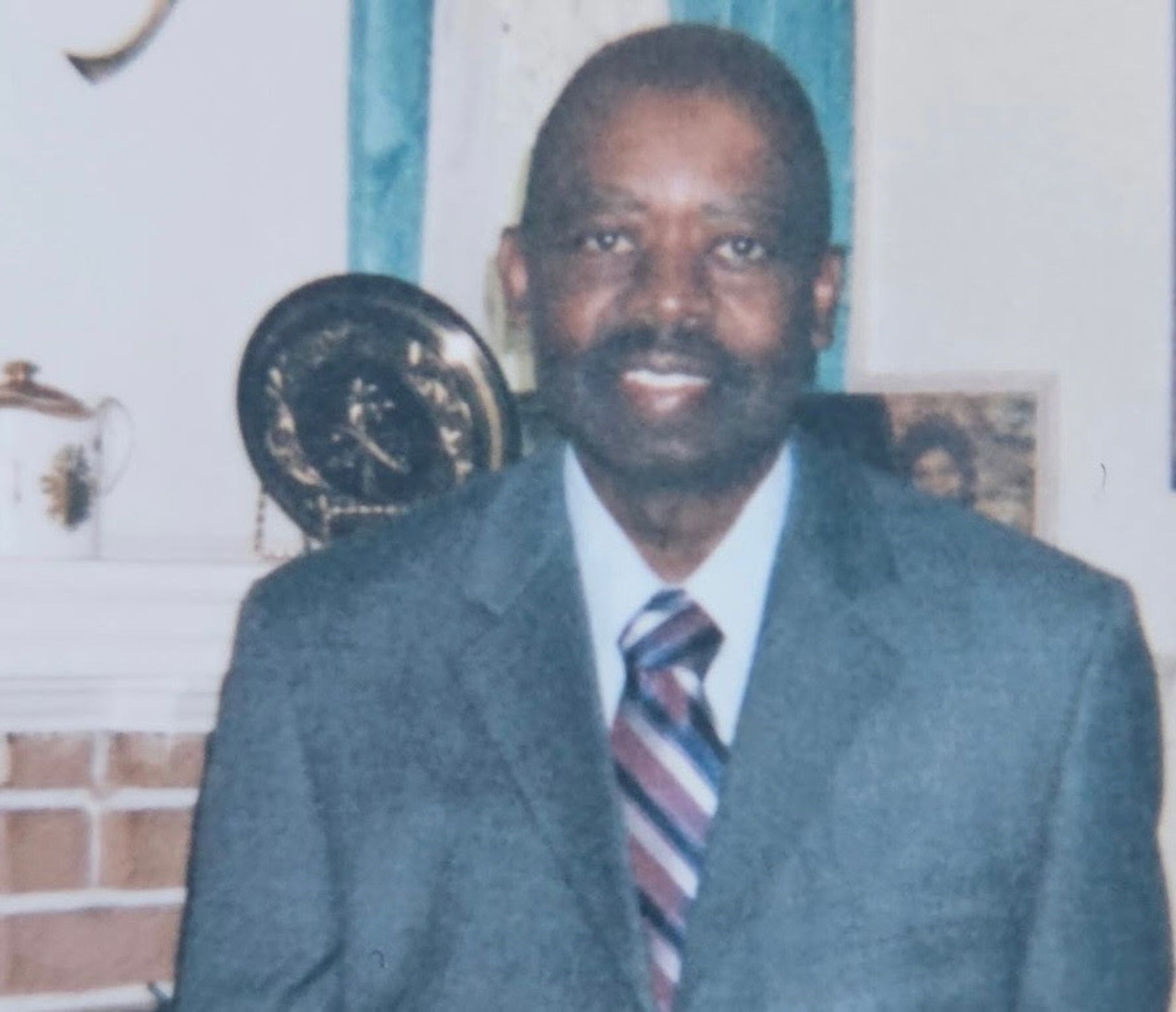 Obituary of Gus Signater