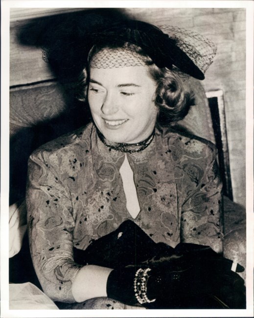 Obituary of Betty M Van Hart