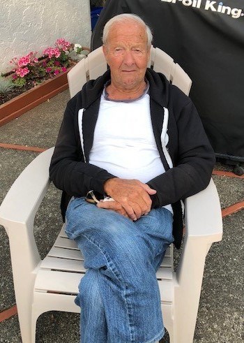 Obituary of Ernest "Carl" Halstead