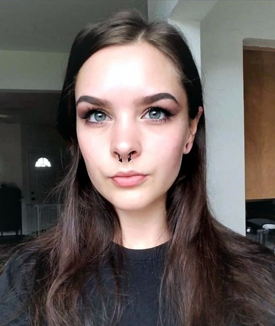 Obituary of April Lee Logan