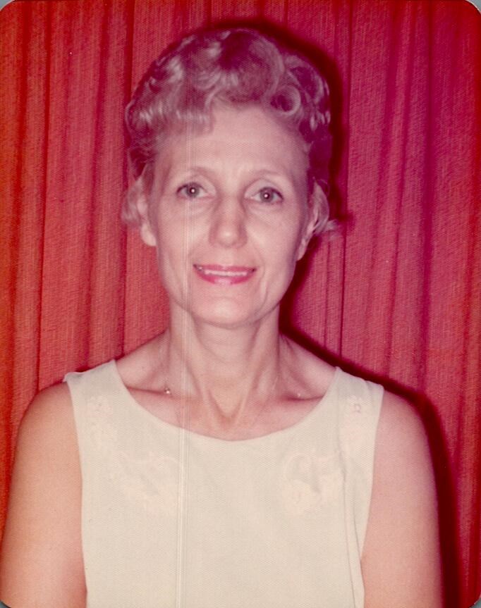 Obituario de Dorris L. Adams