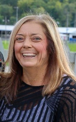 Obituary of April Holmes