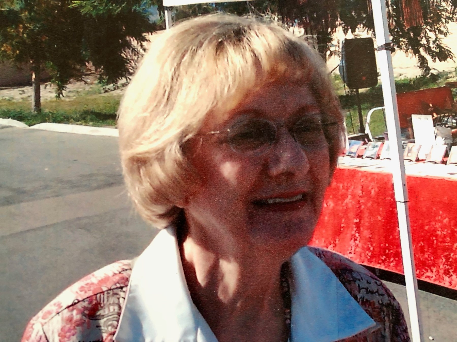 Obituary of Lois Rachel McNaughton