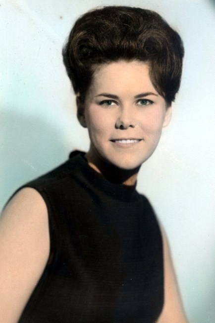 Obituary of Elizabeth Jeannine Sanders