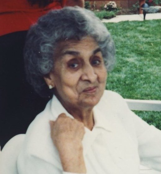 Obituary of Elodia Jenny Reyes-Montalvo