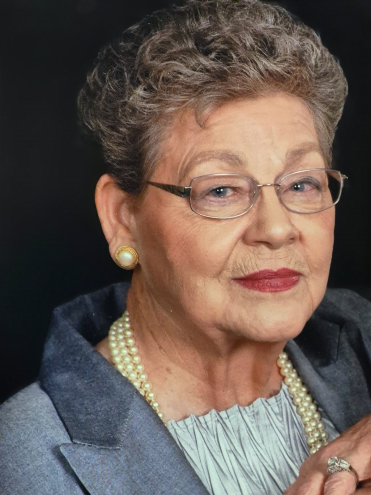 Obituary of Annabelle Carolyn Hawes