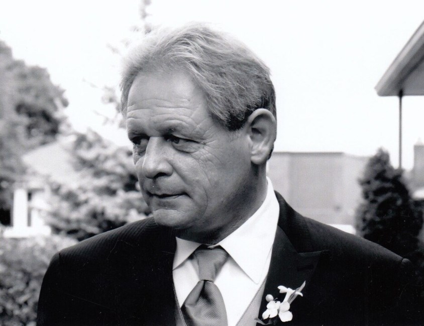 Obituario de Bruce Patrick Wells