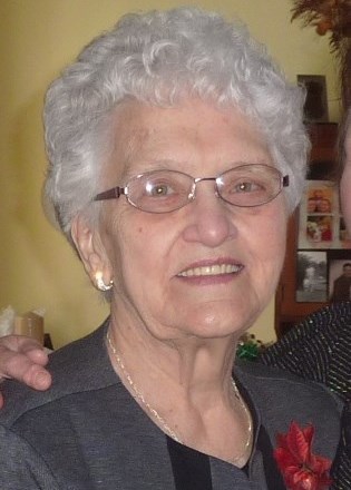 Obituary of Helena Irvine Lyons