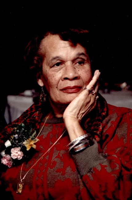 Avis de décès de Maisie Winifred Viera