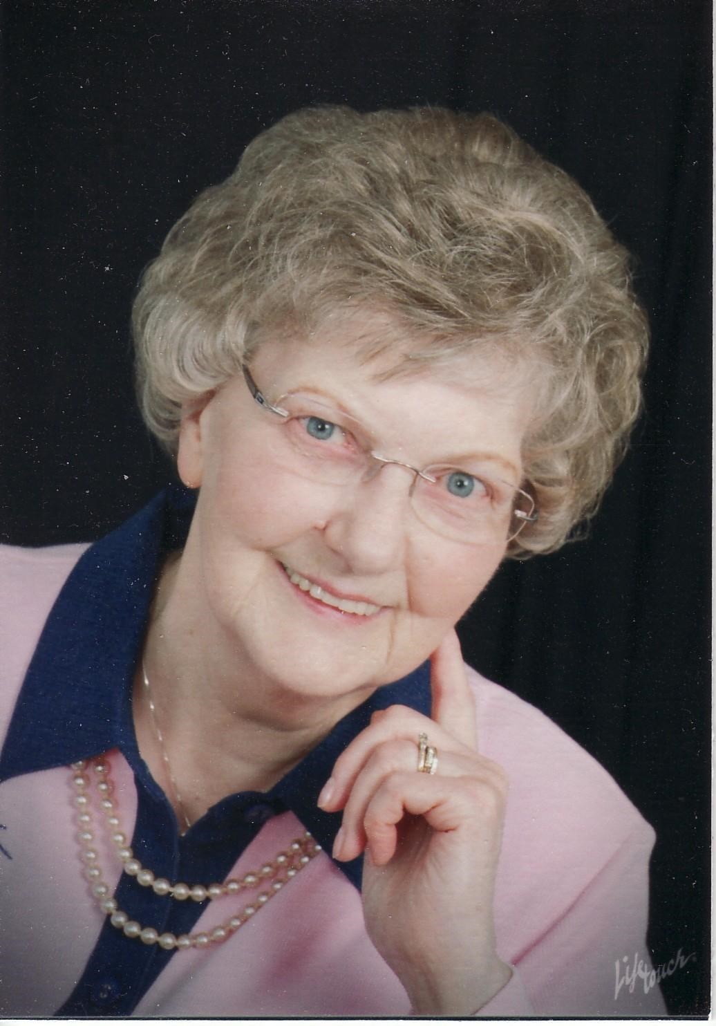 Bessie McEwan Obituary