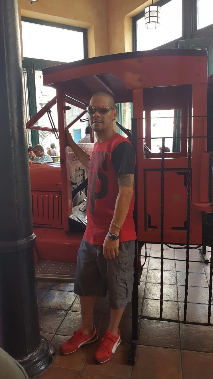 Avis de décès de Arnaldo Baez Gonzalez