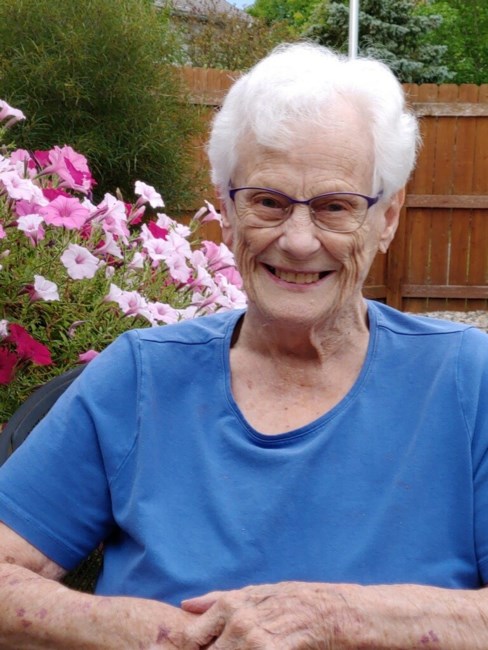 Obituary of Nadine Roach