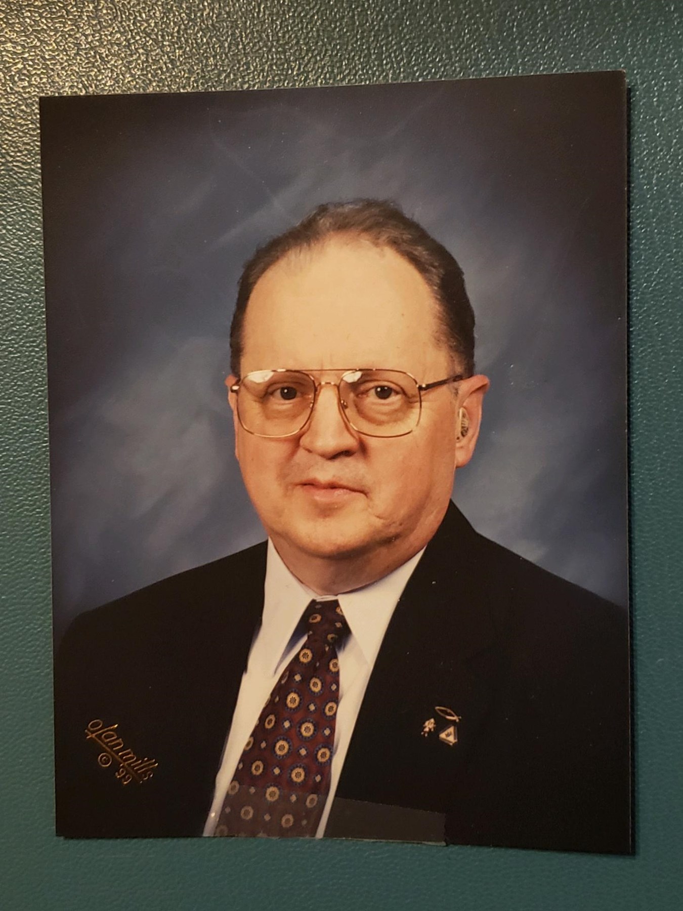 Obituary of Robert Earl Brown III