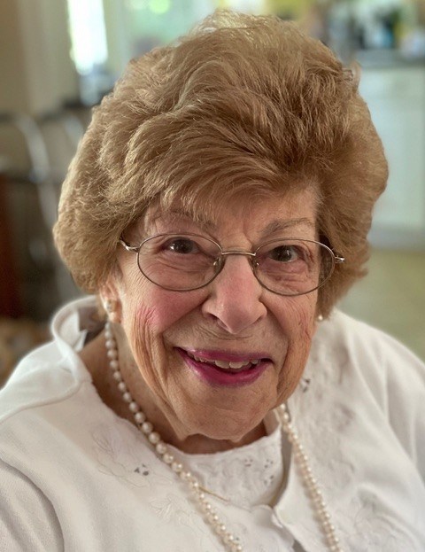 Obituary of Elizabeth "Betty" Russell