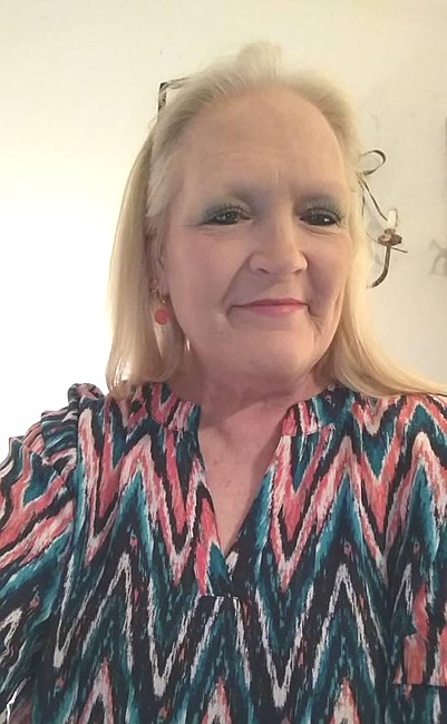 Obituary of Rhonda Lynn Hall