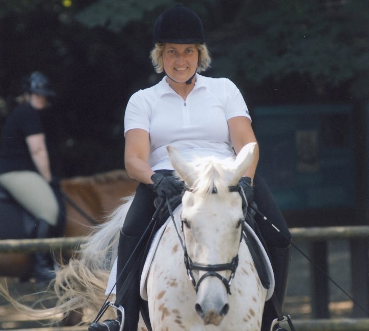 Obituary of Eleanor Evelyn Robinson