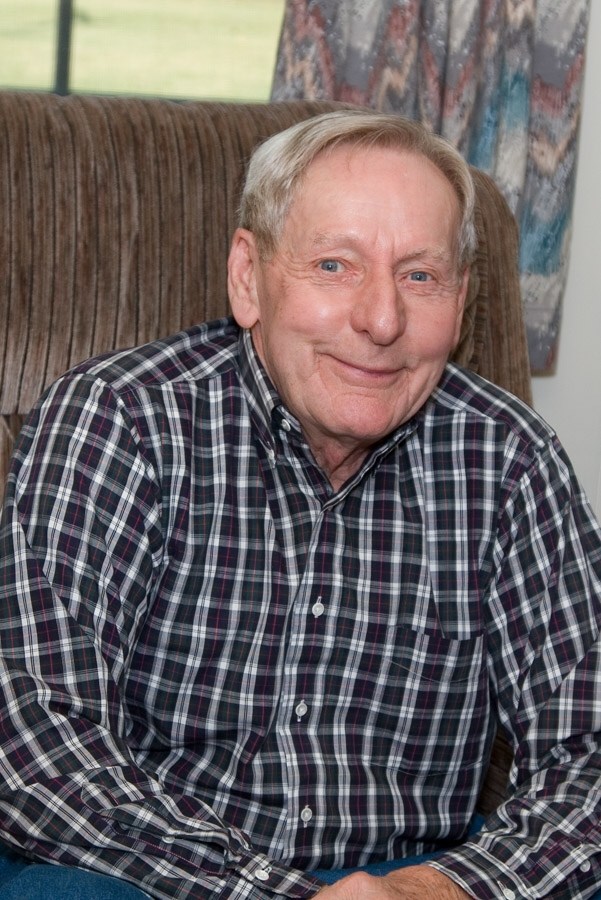 Obituary of Louie Deckard