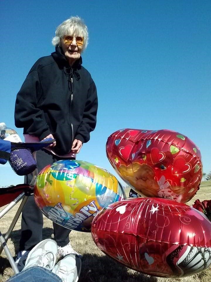 Obituary of Lorraine E Horn