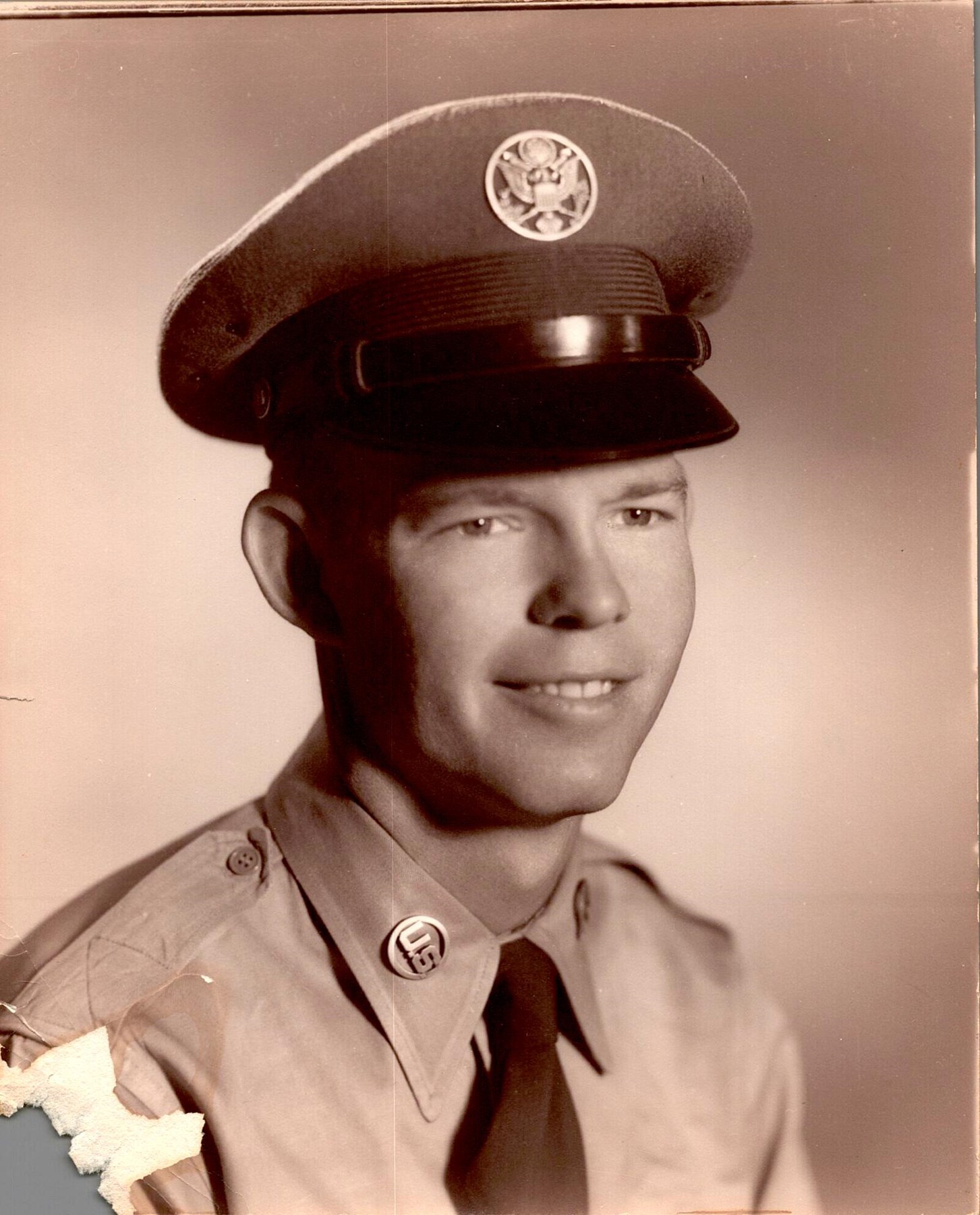 Avis de décès de Charles Roy Morey