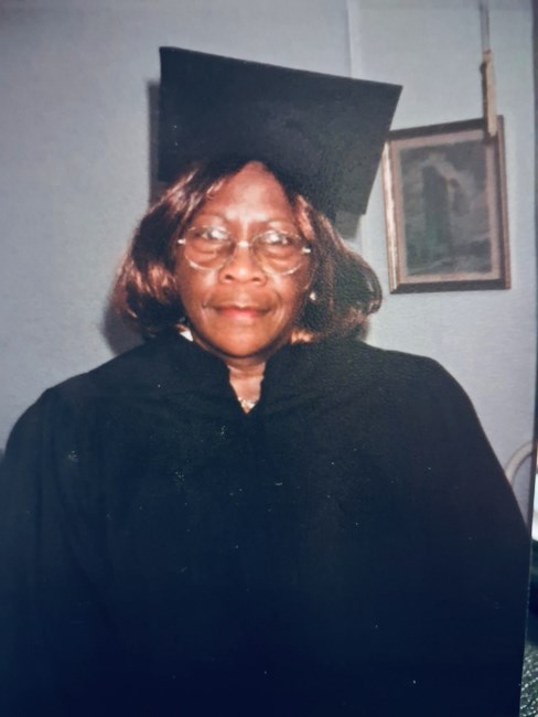 Obituary of Helen Lee Thomas