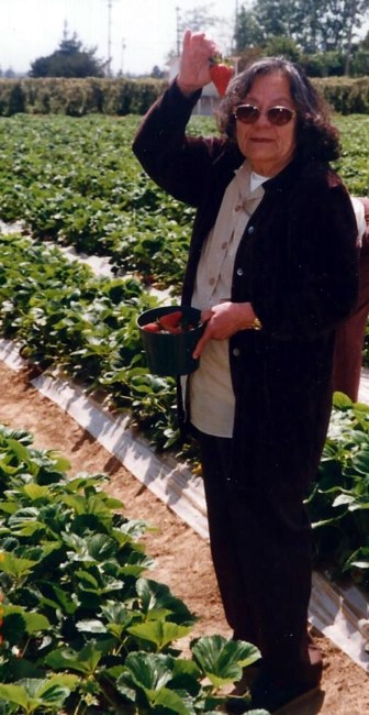 Obituary of Lucinda "Lucy" Lizarraga de Moreno