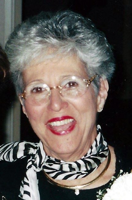 Obituary of Betty Fernandez Lewis