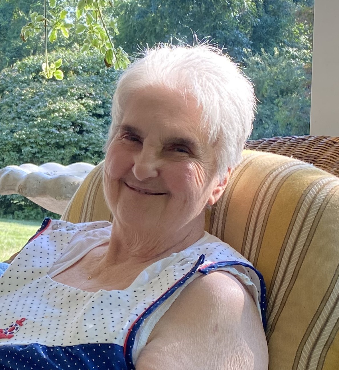 Beverly Troniar Obituary Norwich, CT