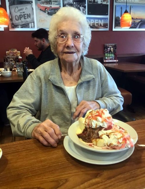 Obituary of Lillian Estelle Harris