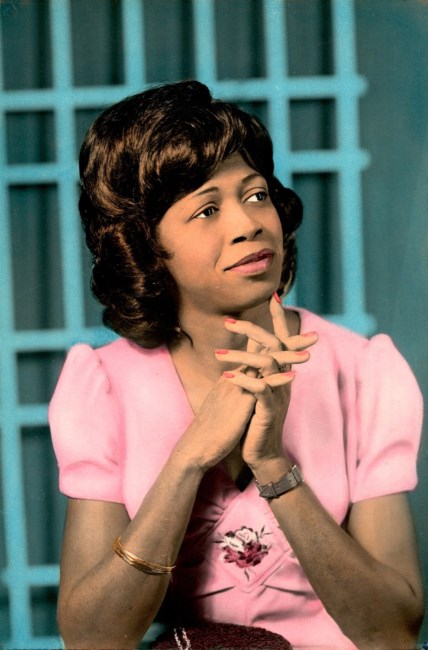 Obituario de Valerie Roslyn London