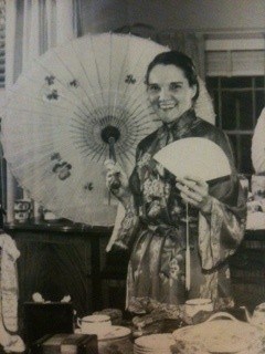 Obituary of Evelyn M Nabholtz