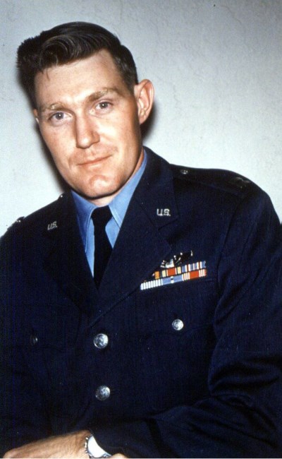 Obituary of Rob Newsom Tuttle