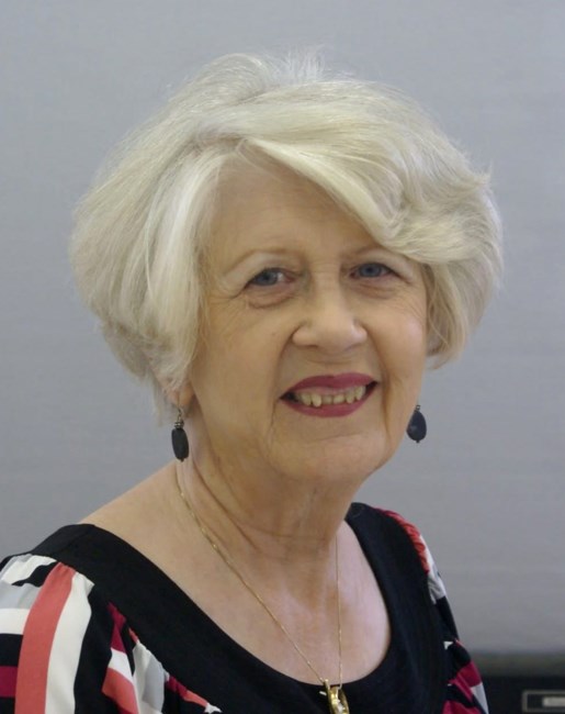 Obituary of Carolyn Anne McCartney Snuggs