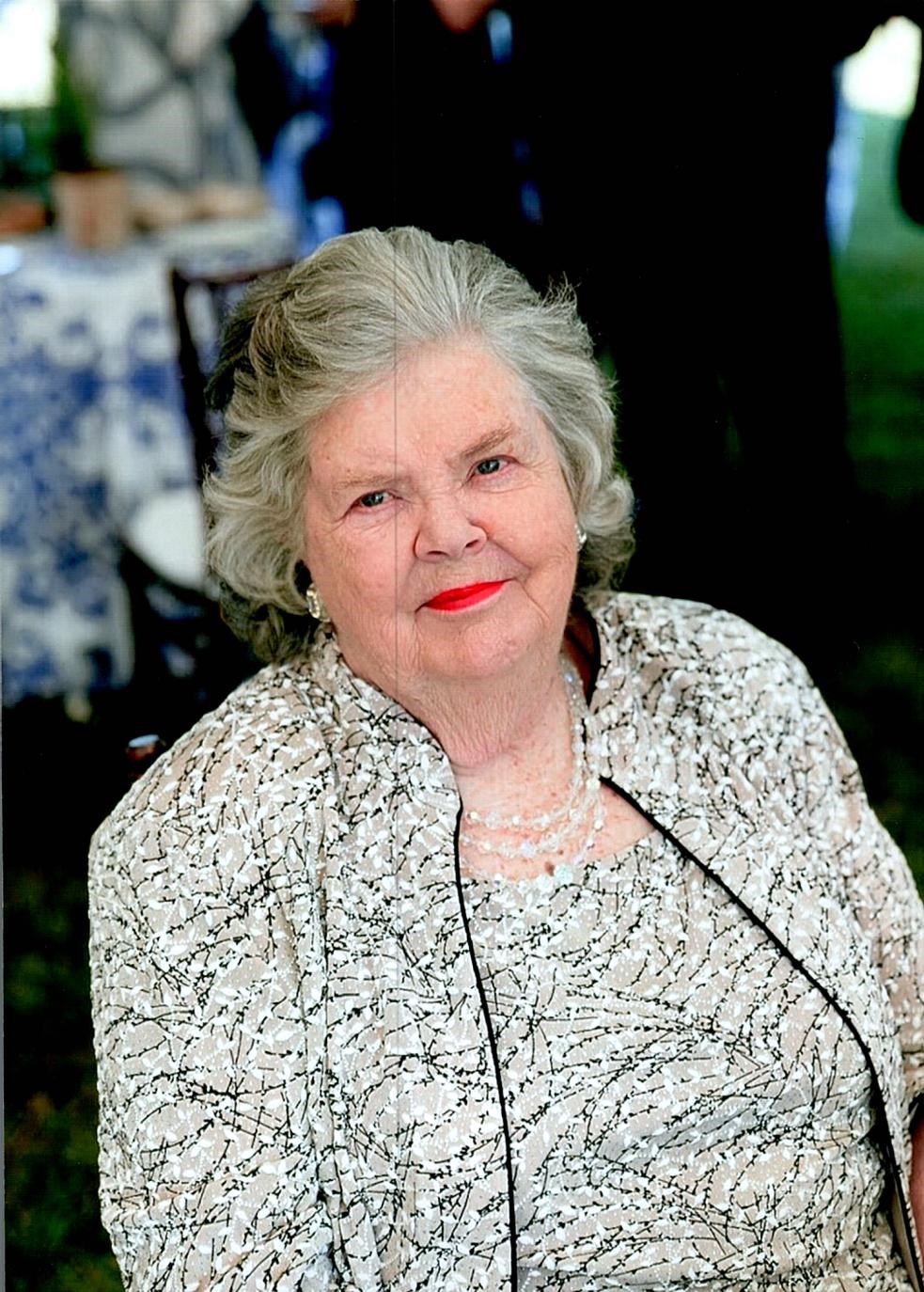 Obituary of Evelyn Menzies Beam