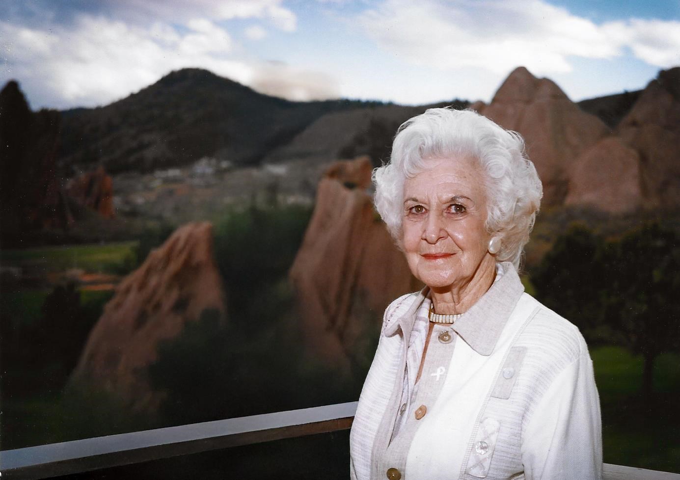 Obituary of Elizabeth "Betty" Huyser